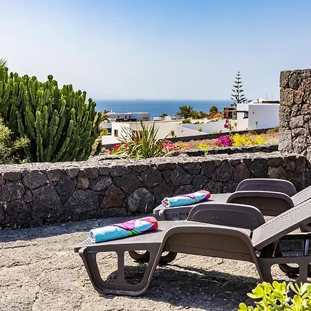 Villa Under The Volcano In Playa Blanca Lanzarote